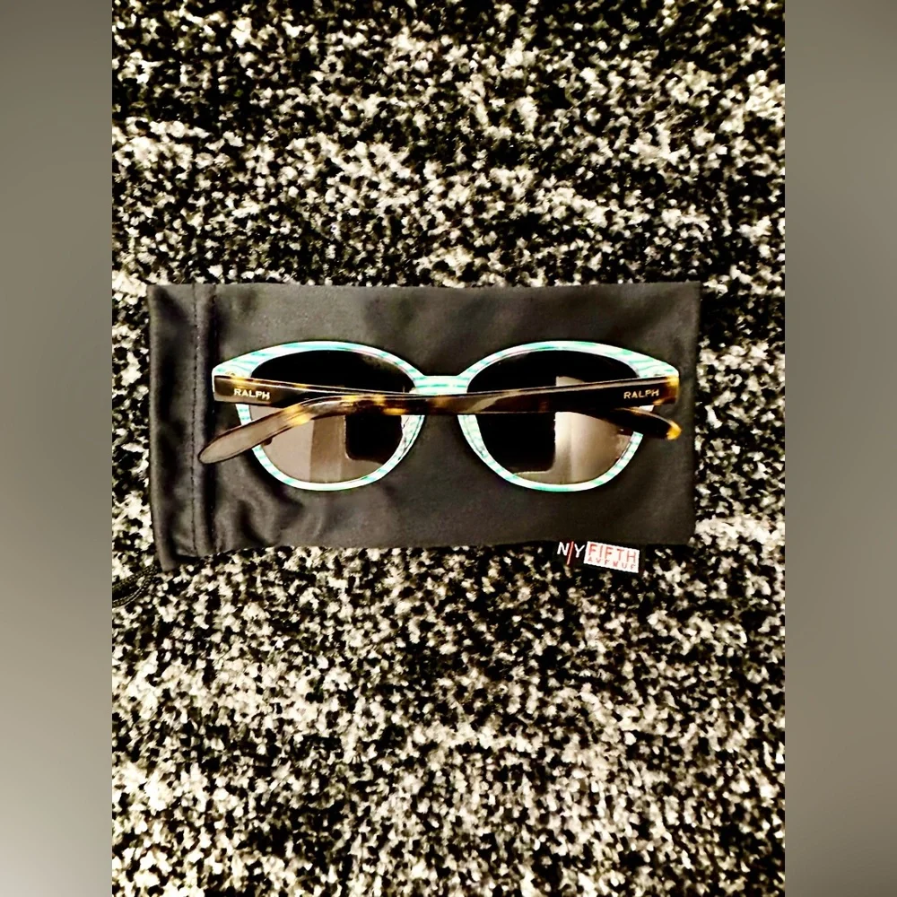 RALPH LAUREN || Cat-Eye Prescription Sunglasses in Tortoise + Green Stripe - Picture 2 of 8
